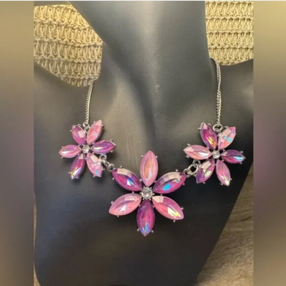 Paparazzi Floral Necklace And Earring Set NWT - Picture 1 of 6